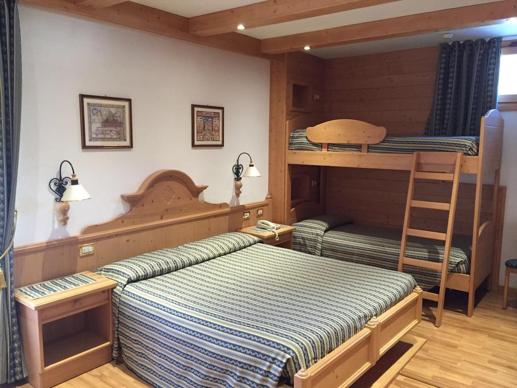 Hotel Posta Форни-ди-Сопра Экстерьер фото