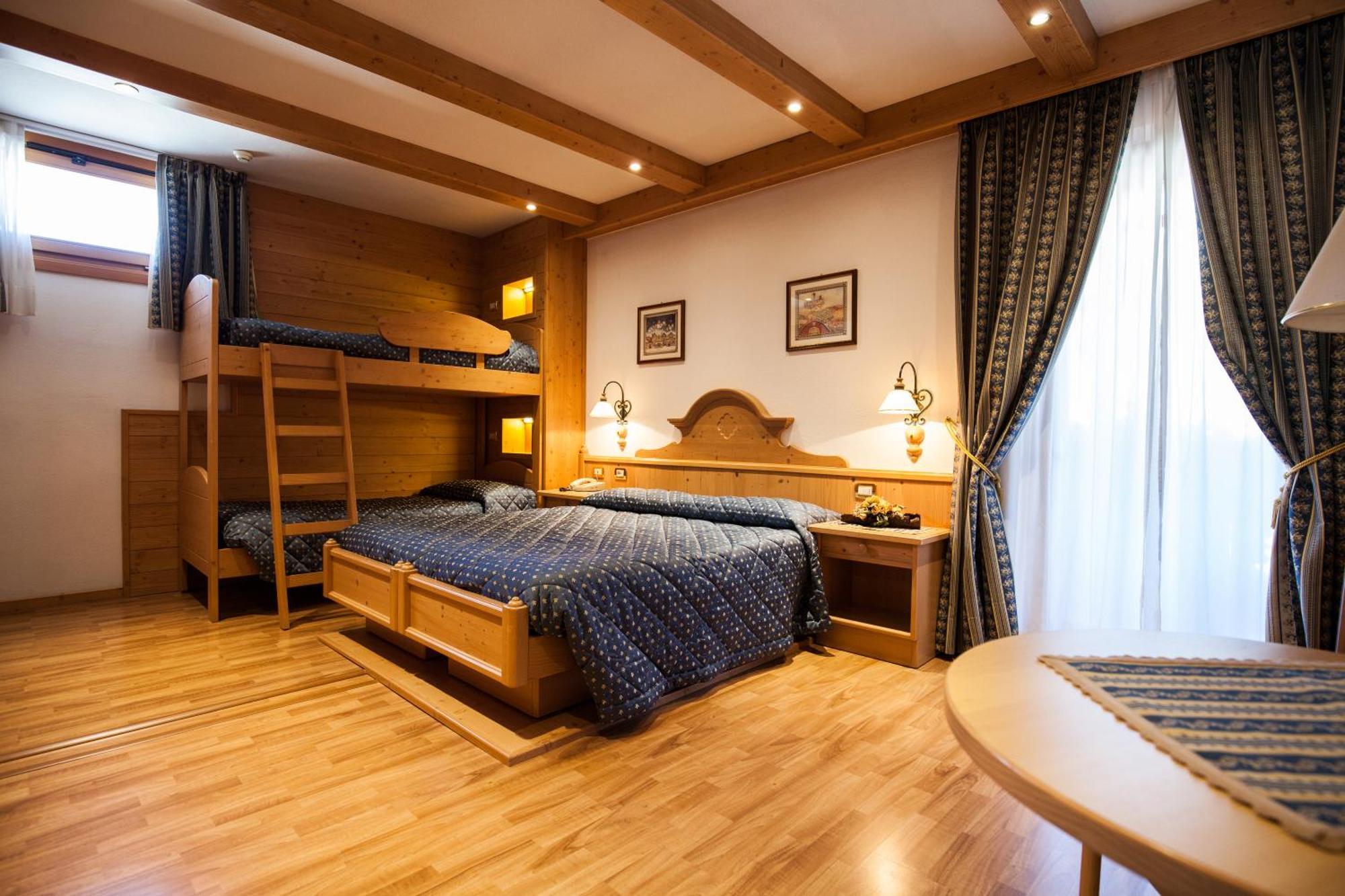 Hotel Posta Форни-ди-Сопра Экстерьер фото