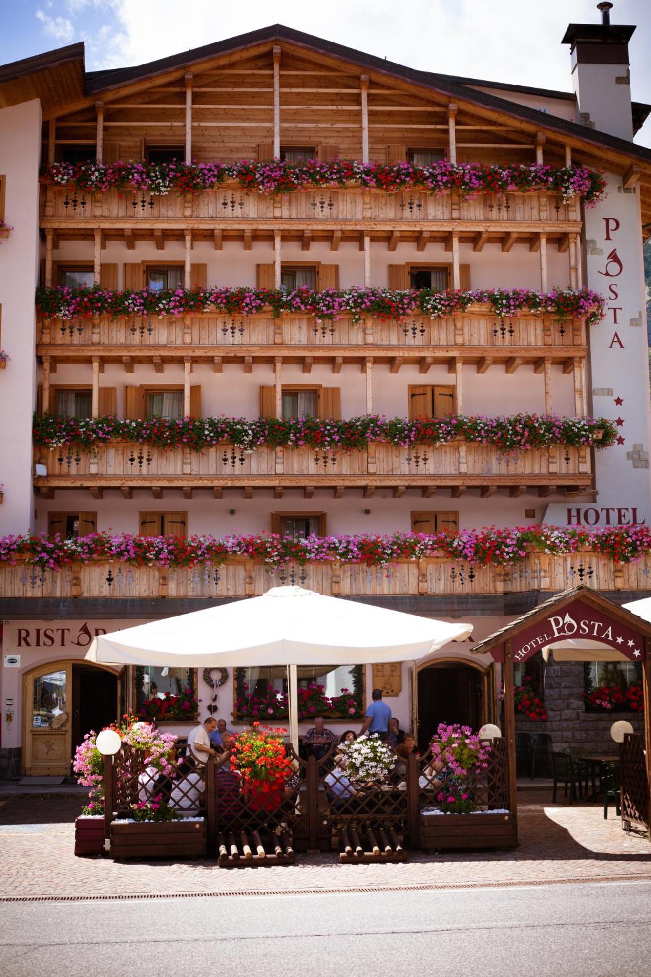 Hotel Posta Форни-ди-Сопра Экстерьер фото
